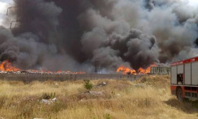 Ασπρόπυργος: Σωρεία παραβάσεων στην μονάδα ανακύκλωσης που ξέσπασε η πυρκαγιά
