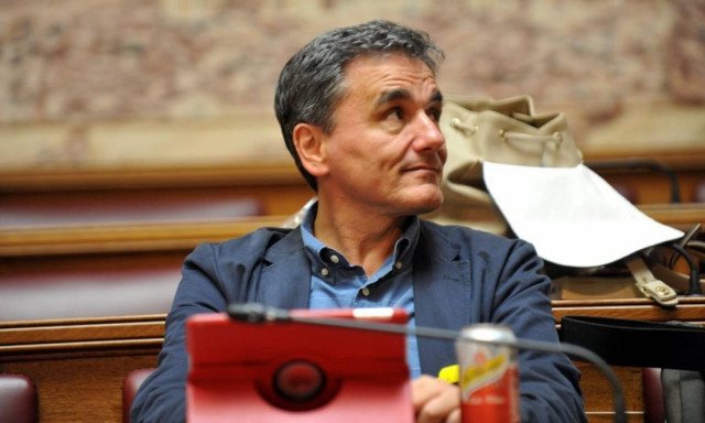 Τσακαλώτος κατά Καραγκούνη: Να ελέγχεις καλύτερα τις πηγές σου