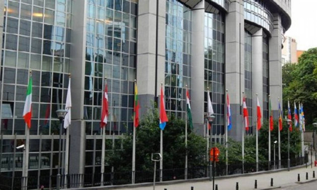 Αποδέσμευση κοινοτικών κονδυλίων, 100 εκατ. ευρώ από την Ευρωπαϊκή Επιτροπή