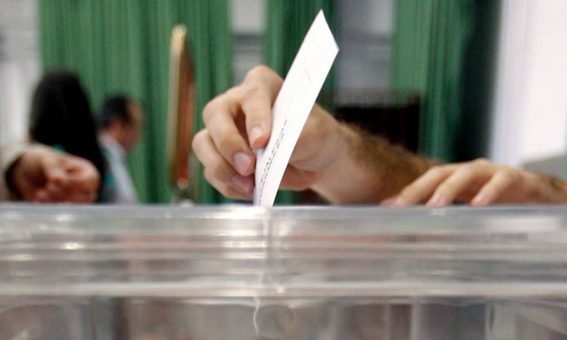 Δημοσκόπηση: Προβάδισμα 20 μονάδων για τον ΣΥΡΙΖΑ