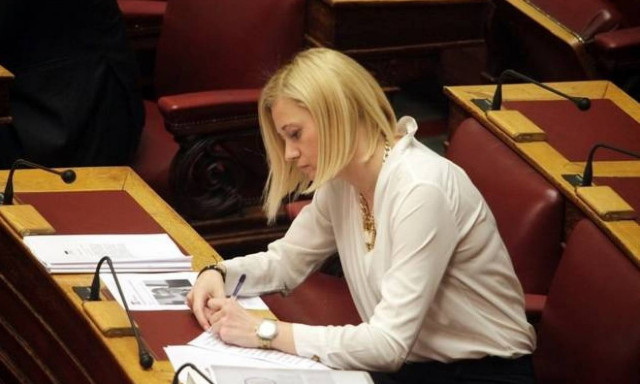 Μηνυτήρια αναφορά για ενδεχόμενο δόλο του Στουρνάρα κατέθεσε η Ραχήλ Μακρή