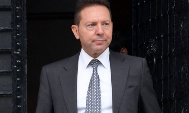 Daily Telegraph: Πολιτική επίθεση σε εκλεγμένη κυβέρνηση η έκθεση Στουρνάρα