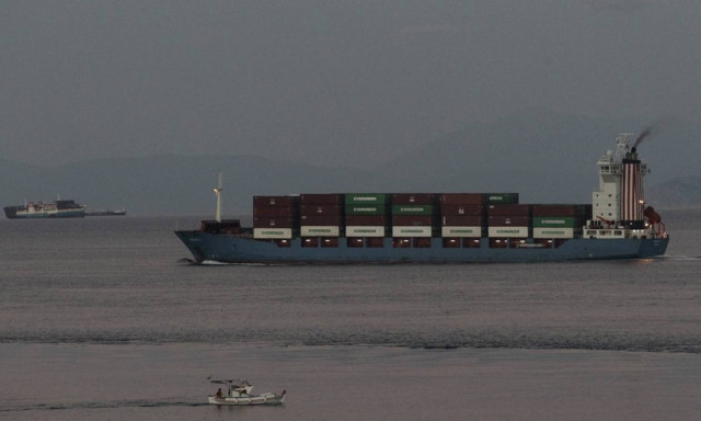 Σαν... κοράκια περιμένουν την πτώχευση οι Έλληνες εφοπλιστές