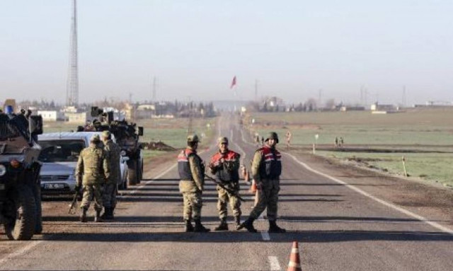 Τουρκία: Tέσσερις ξένοι δημοσιογράφοι συνελήφθησαν επιστρέφοντας από τη Συρία