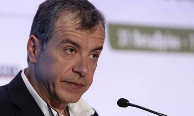 Σταύρος Θεοδωράκης: Πρέπει να μείνουμε στo Ευρώ