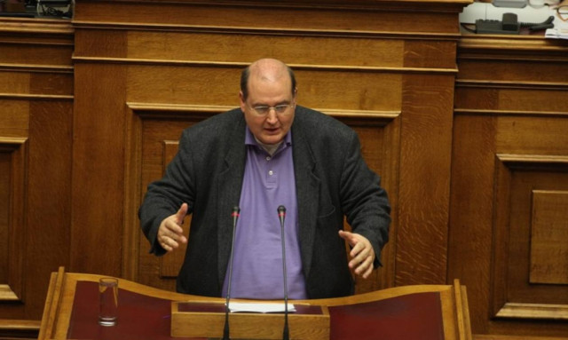 Φίλης: Ο ΣΥΡΙΖΑ δεν θα κάνει τα δουλικά των δανειστών