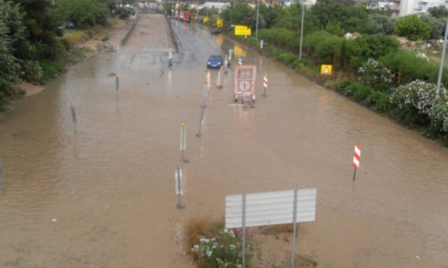 Θεσσαλονίκη: Προβλήματα από τη νεροποντή της Κυριακής (21/6)