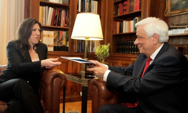 Η Κωνσταντοπούλου παρέδωσε στον Παυλόπουλο το Πόρισμα για το χρέος