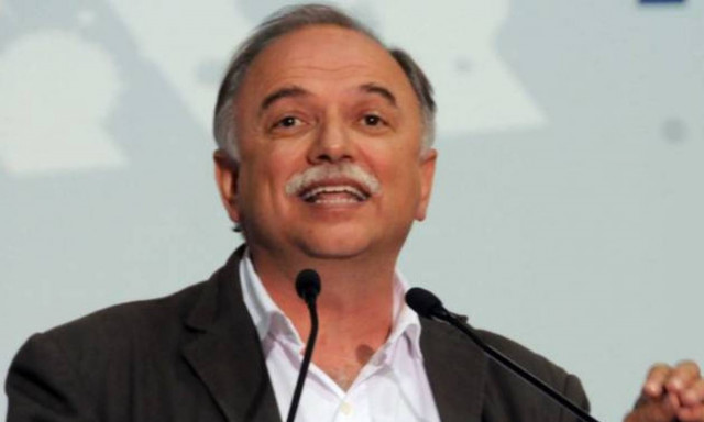 Παπαδημούλης: Η Κομισιόν στήριξε τη φιλοευρωπαϊκή διαδήλωση μέσω Twitter