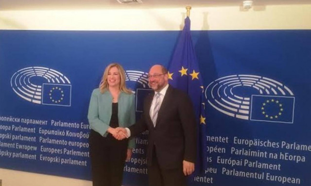 Γεννηματά σε Σουλτς: Να αναγνωρίσουν οι εταίροι τις προσπάθειες των Ελλήνων