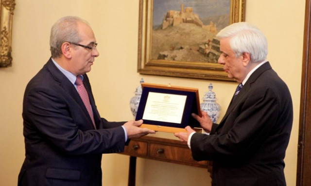 Παυλόπουλος: Τεράστια σημασία για την ελληνική οικονομία το θέμα της ακίνητης ιδιοκτησίας