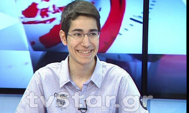 Πανελλήνιες 2015: Αυτός είναι ο πρώτος των πρώτων – Πόσα μόρια συγκέντρωσε (video)