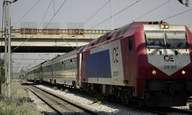 Τραγωδία στο Κιλκίς: Τρένο παρέσυρε φορτηγό - Νεκρός ο οδηγός