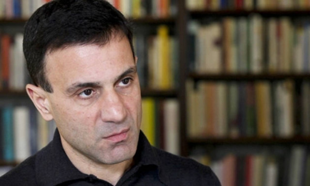 Λαπαβίτσας: Μόνη λύση η έξοδος από την Ευρωζώνη