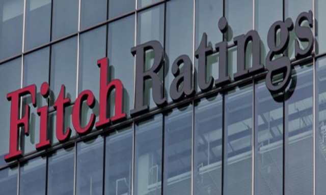 Fitch: Η παρατεταμένη διάρκεια της διαπραγμάτευσης απειλεί το αξιόχρεο της Ελλάδας