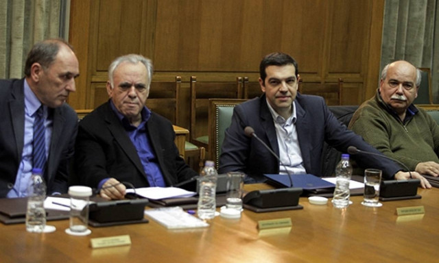 Επιστρέφει ο Τσίπρας – Συνεδριάζει εκτάκτως το κυβερνητικό συμβούλιο