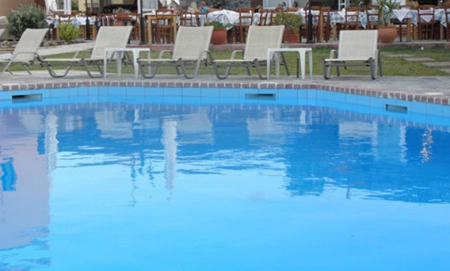 Σύρος: Θρίλερ με 11χρονο παιδί σε πισίνα