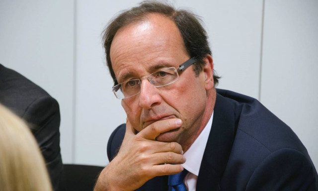 Ο Ολάντ συγκαλεί τη Δευτέρα υπουργικό συμβούλιο για την Ελλάδα