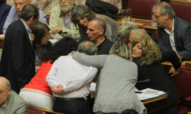 Βαρουφάκης: «Θα λάβουμε ό,τι μέτρο χρειάζεται για την καθημερινότητα του Έλληνα»