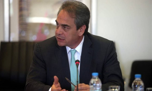 Capital controls - Μίχαλος: Όταν κλείνουν οι τράπεζες, σταματάει να χτυπά η καρδιά της οικονομίας