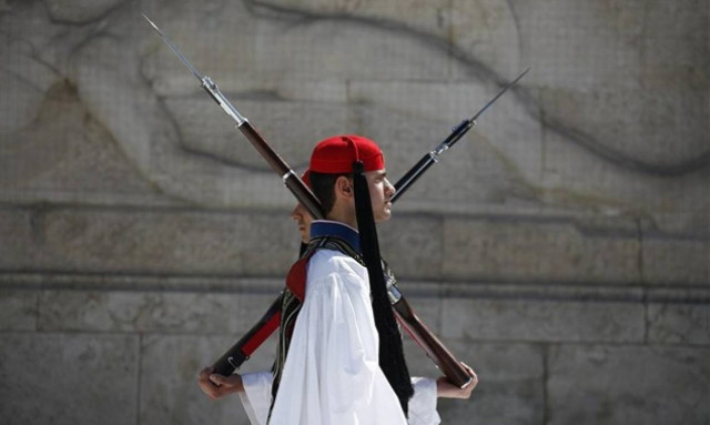 O Έλληνας απέναντι στο ραγιά