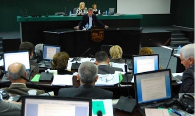 Ο Δήμος Σκοπίων αποφασίζει για μνημείο προσφύγων από την Ελλάδα