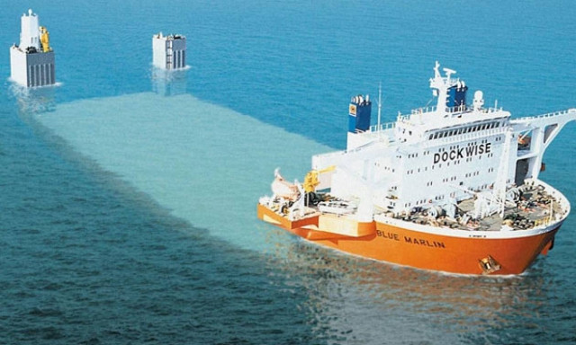 Το πιο παράξενο και... δυνατό πλοίο που κατασκευάστηκε ποτέ! (photos)