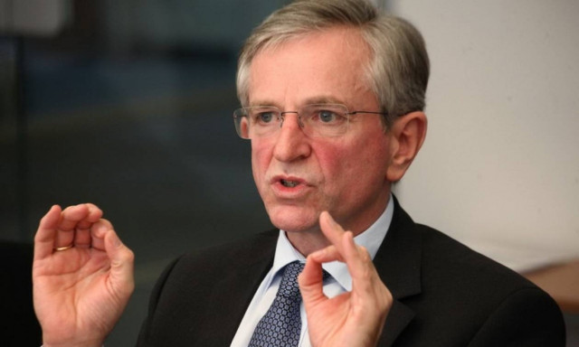 Μόλτερερ: Η Ευρωπαϊκή Τράπεζα Επενδύσεων θα συνεχίσει τη χρηματοδότηση προγραμμάτων στην Ελλάδα