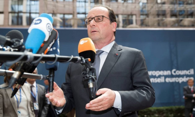 Δημοψήφισμα - Ολάντ:  Καθήκον μας να κρατήσουμε την Ελλάδα στο ευρώ