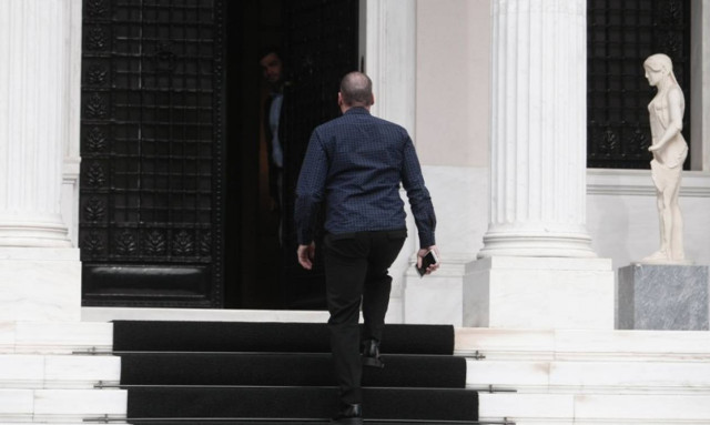 Στο Μαξίμου Βαρουφάκης, Μάρδας και Κατσέλη