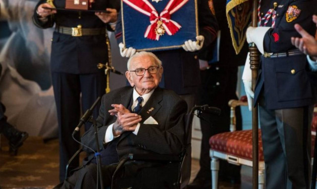 Απεβίωσε ο «Βρετανός Σίντλερ» που είχε σώσει εκατοντάδες παιδιά από τα χέρια των Ναζί