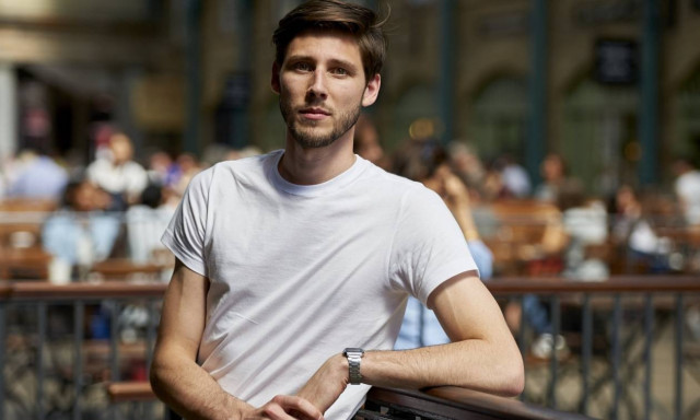 Δημοψήφισμα 2015: 1,3 εκατ. ευρώ συγκέντρωσε ο Βρετανός υπέρ της Ελλάδας