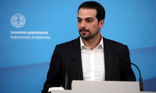 Δημοψήφισμα 2015: Σακελλαρίδης – Συνωστισμός πρώην πρωθυπουργών