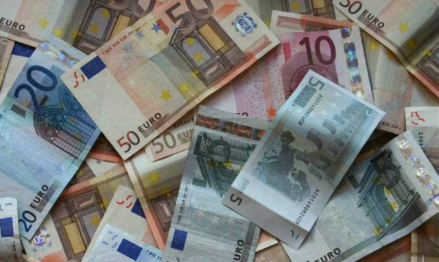 Εκβιαστές μέχρι τέλους: Απειλές από EFSF και σενάρια τρομοκρατίας για «κούρεμα» καταθέσεων