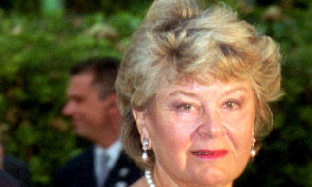 Επιστρέφει τις μίζες στο ελληνικό δημόσιο η πρώην σύζυγος Τσοχατζόπουλου