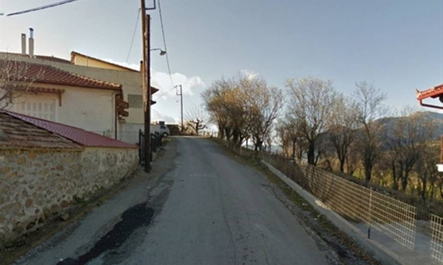 Φωκίδα: Ζευγάρι βρέθηκε σε γκρεμό 80 μέτρων - Νεκρός ο άνδρας