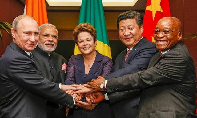 Δημοψήφισμα-ΥΠΕΞ της Βραζιλίας: Ενεργοποίηση του Ταμείου των Bricks για την Ελλάδα