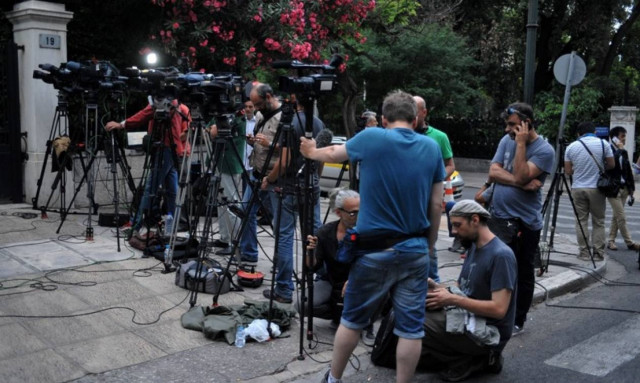 Δημοψήφισμα 2015 – Ξένα Μέσα: Το παγκόσμιο ενδιαφέρον στραμμένο στην Ελλάδα