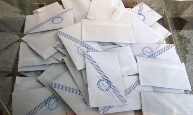 Δημοψήφισμα 2015 - Ευρωπαίοι αξιωματούχοι: Επανέναρξη του διαλόγου και παραμονή της Ελλάδας στο ευρώ