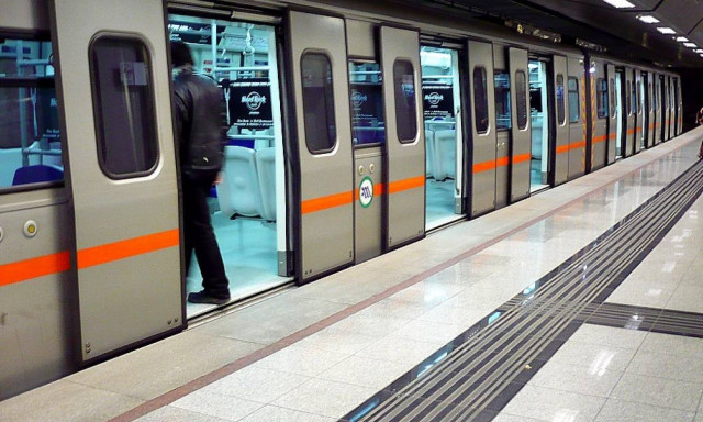 Αποτελέσματα δημοψηφίσματος: Επέκταση της λειτουργίας του μετρό έως τις 2 π.μ