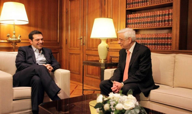 Τσίπρας σε Παυλόπουλο: Να σφυρηλατήσουμε την ενότητα του λαού