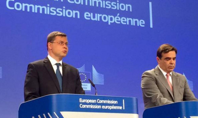 Ντομπρόβσκις: Για επανέναρξη των διαπραγματεύσεων χρειαζόμαστε εντολή από το Eurogroup