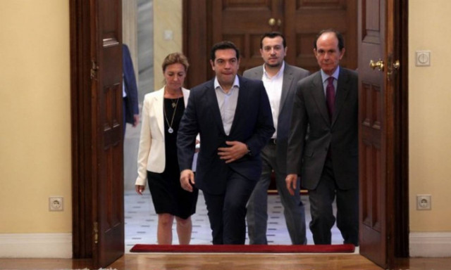 Τσίπρας σε πολιτικούς αρχηγούς: Στηρίξτε την ετυμηγορία του λαού