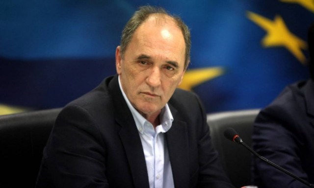 Σταθάκης: Μέχρι Παρασκευή μπορεί να διατηρηθεί το όριο αναλήψεων