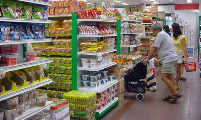 Διαβεβαιώσεις για επάρκεια αγαθών στην αγορά από το ΥΠΟΙΚ