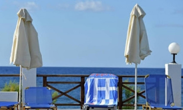 Handelsblatt: Το ευρώ κάνει διακοπές