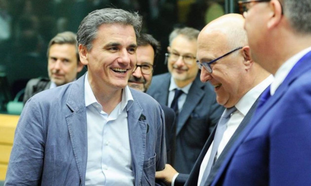 Eurogroup – Ο Ευκλείδης Τσακαλώτος συγκέντρωσε όλα τα βλέμματα (photos)