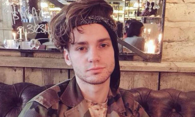 Φόρεσε όλα του τα ρούχα για να μην πληρώσει για έξτρα αποσκευές και λιποθύμησε εν πτήσει!