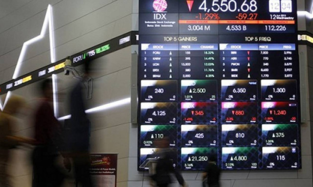 Σύνοδος Κορυφής: Πτώση του ευρώ στο άνοιγμα των αγορών της Δευτέρας