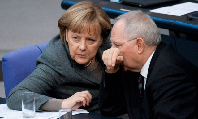 Politico: Να γιατί Μέρκελ και Σόιμπλε «μαστιγώνουν» την Ελλάδα
